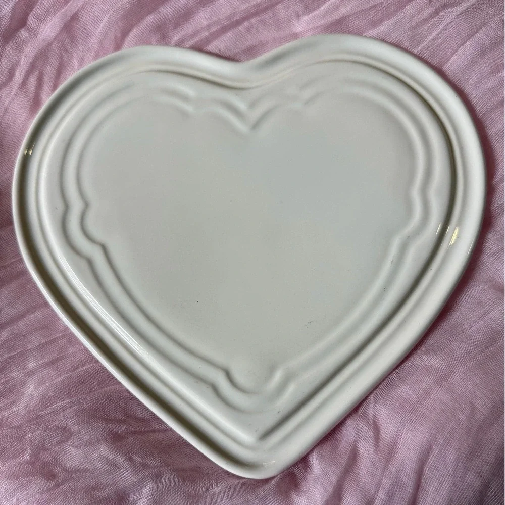 Pfaltzgraff Heart Trivet | Ivory Stoneware | Neutral Cottage Kitchen Decor